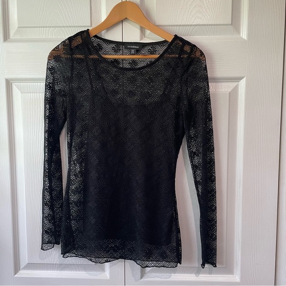 Le château NWOT- beautiful lace black top xtra small - Picture 1 of 7